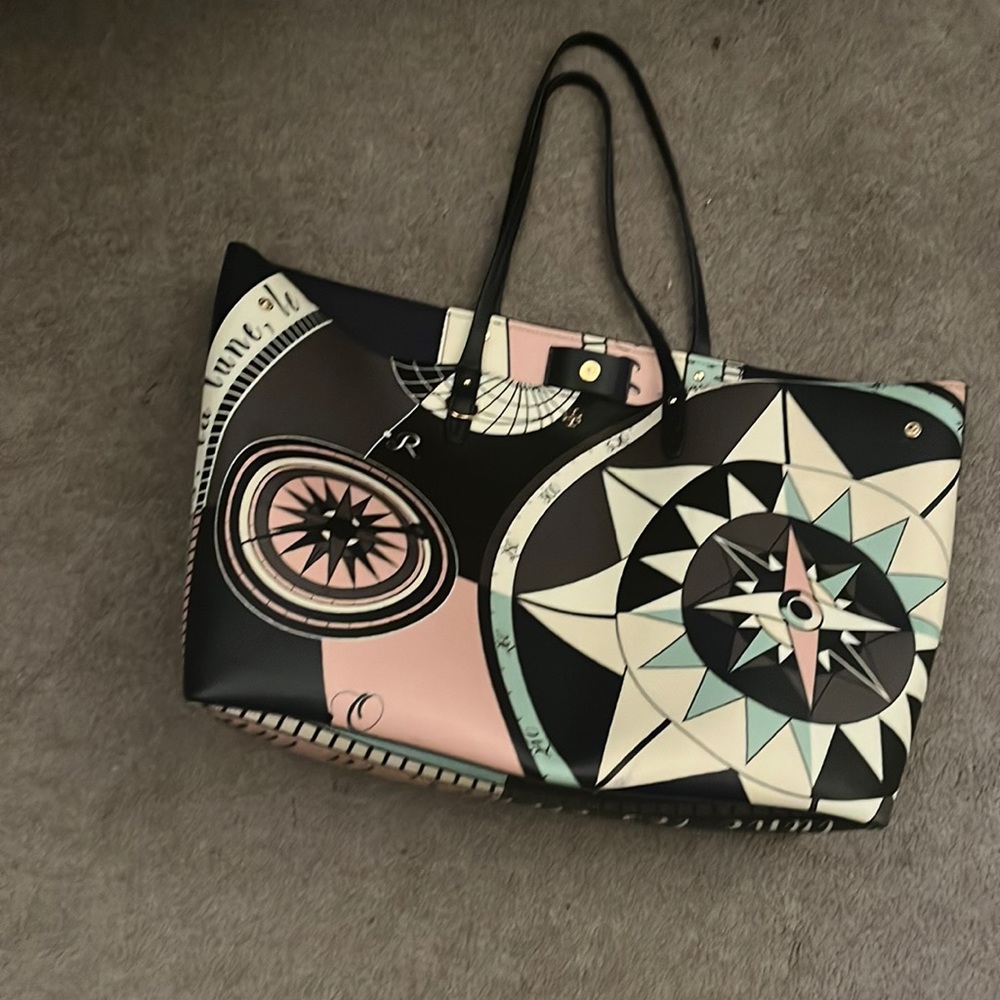 Extra large Tory Burch tote! Great shape and tons of life left!